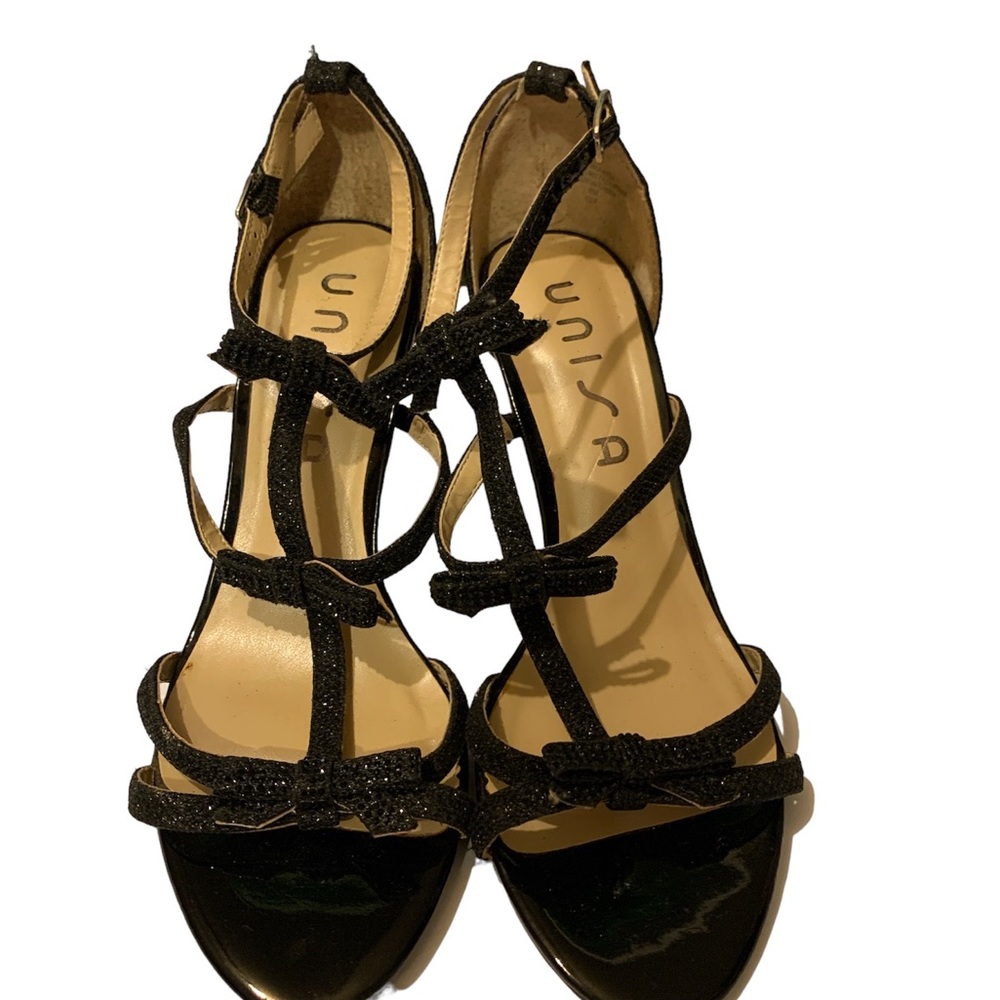 Unisa woman’s dress heels